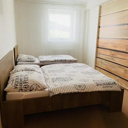 Apartmany Via Klinovec Loučná pod Klínovcem Exterior foto